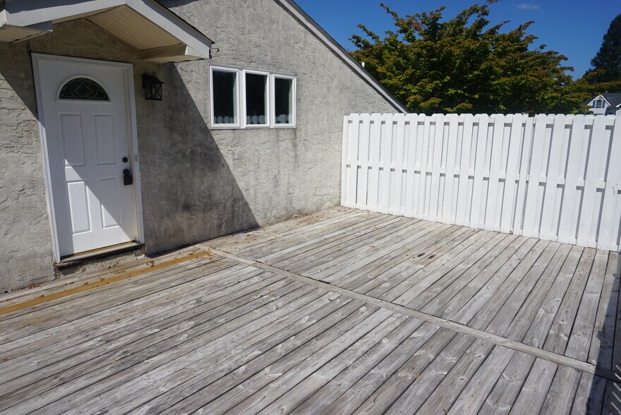 More Photos Of 3328 Huntingdon Pike, Huntingdon Valley Service For Sale