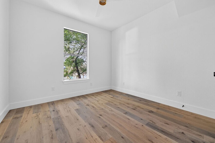 More Photos Of 125 Dashiell St, San Antonio Multifamily For Sale