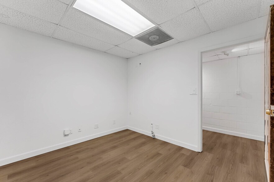 More Photos Of 5115 Silver Star Rd, Orlando Storefront Retail Office For Sale