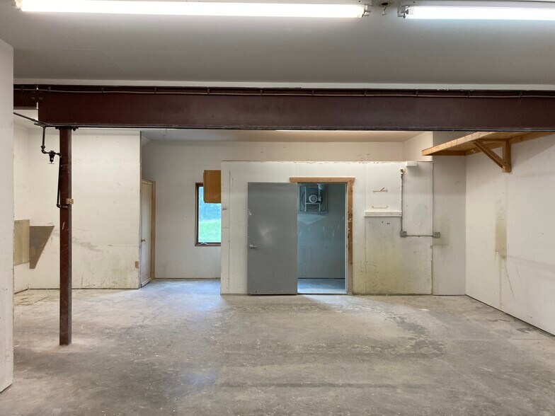 More Photos Of 5289 Rice Lake Rd, Duluth Freestanding For Sale