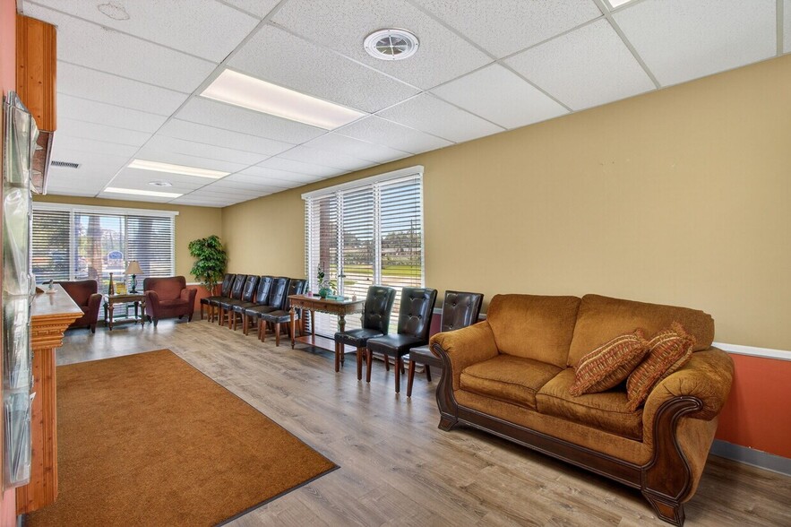 More Photos Of 2039 Indian Rocks Rd, Largo Medical For Sale
