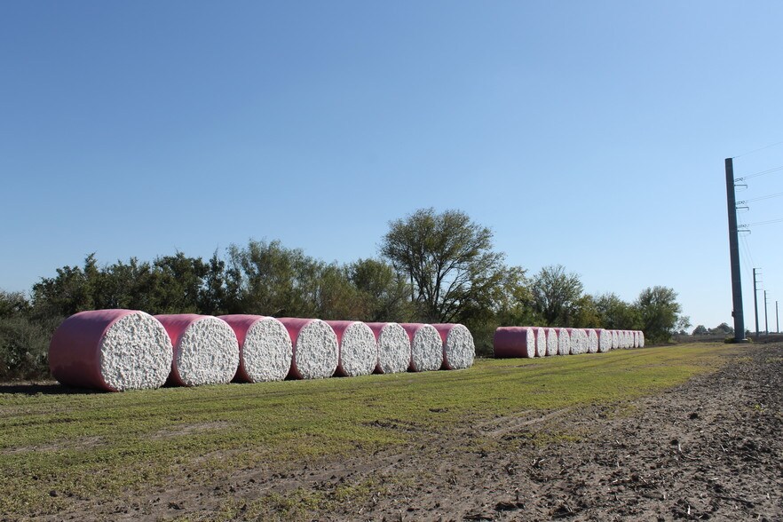 More Photos Of Wisdom Rd @ Jarratt Road, Atascosa Land For Sale