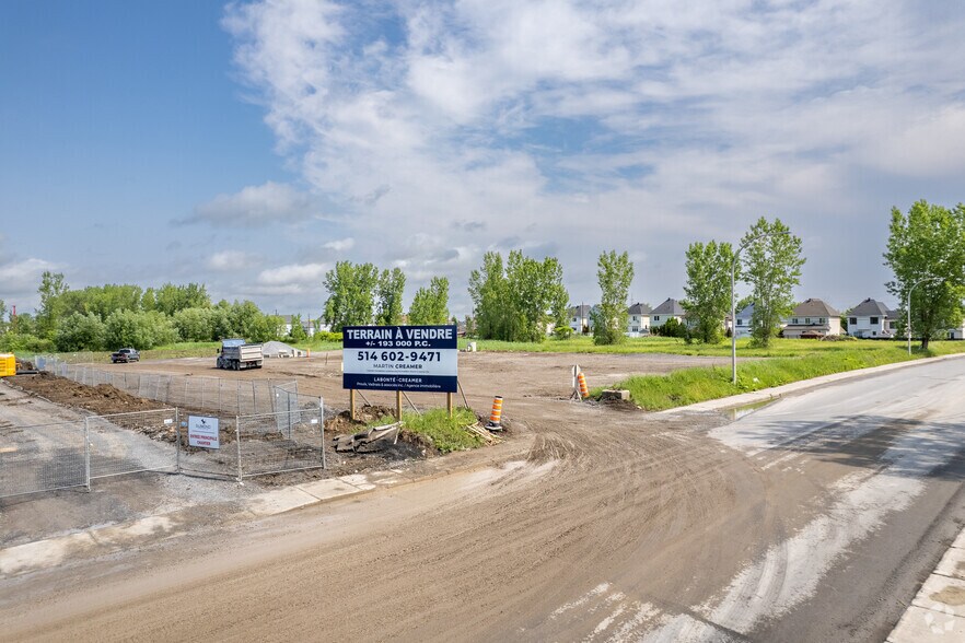 Primary Photo Of 270 Rue Jacques, Laval Land For Sale