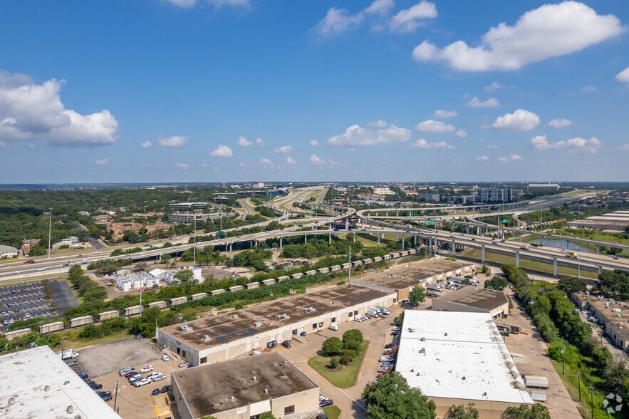More Photos Of 9220-9232 Research Blvd, Austin Distribution For Lease