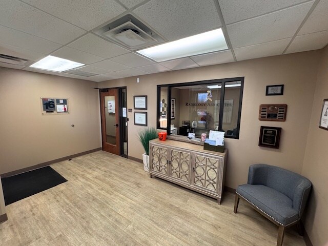 More Photos Of 816 W Cannon St, Fort Worth Medical For Lease