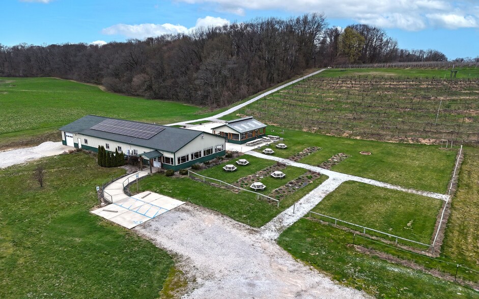 More Photos Of 7785 Hill Rd, Watervliet Specialty For Sale