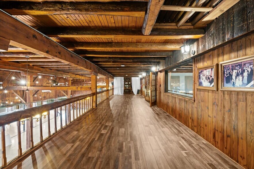 More Photos Of 9512 E Lippincott Blvd, Davison Golf Course Driving Range For Sale