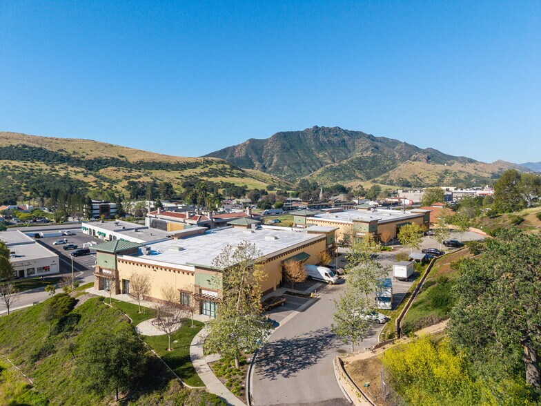 More Photos Of 28721 Canwood St, Agoura Hills Unknown For Lease