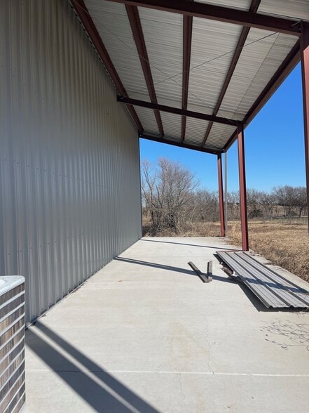 More Photos Of 1500 Smith rd, Rockwall Warehouse For Sale