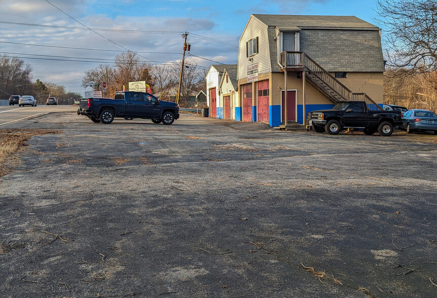 Primary Photo Of 99 Worcester Providence Tpke, Sutton Auto Repair For Sale