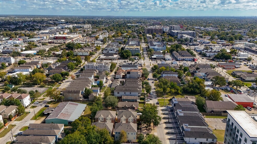 More Photos Of , Houston Office For Sale