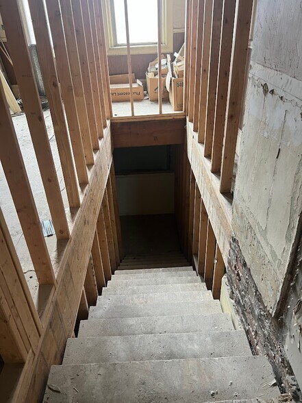 More Photos Of 708 Main St, Caldwell Storefront Retail Office For Lease