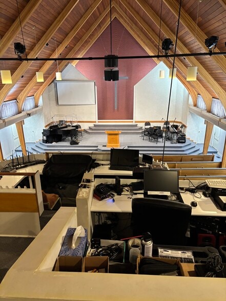 More Photos Of 12420 87th St NW, Edmonton Religious Facility For Sale