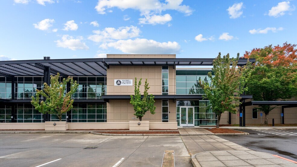 Primary Photo Of 3950 Fairview Industrial Dr SE, Salem Research And Development For Lease