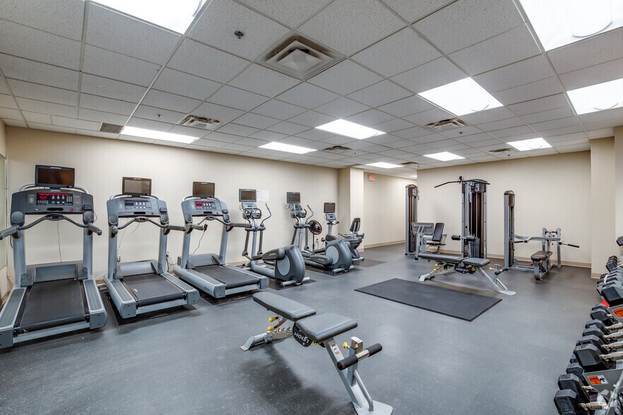 More Photos Of 1270 Northland Dr, Mendota Heights Medical For Lease