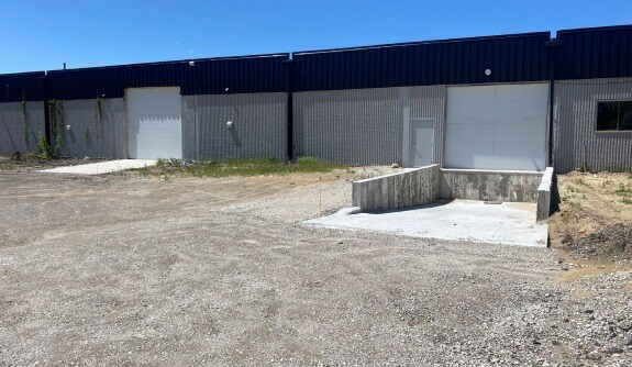 More Photos Of 1695 S Ortonville Rd, Ortonville Warehouse For Lease