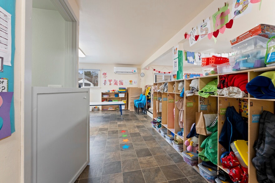 More Photos Of 2125 Coburg Rd, Eugene Healthcare For Sale