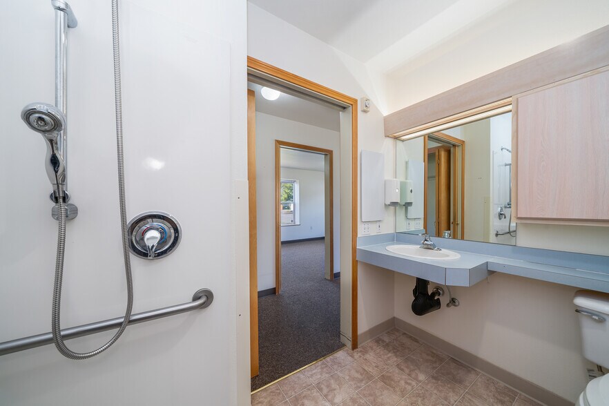 More Photos Of 35385 Tohl Ave, Nehalem Assisted Living For Sale