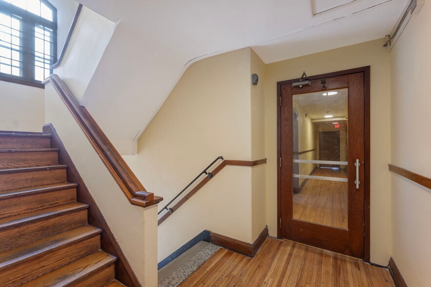 More Photos Of 487 Grand Ave, Saint Paul Apartments For Sale