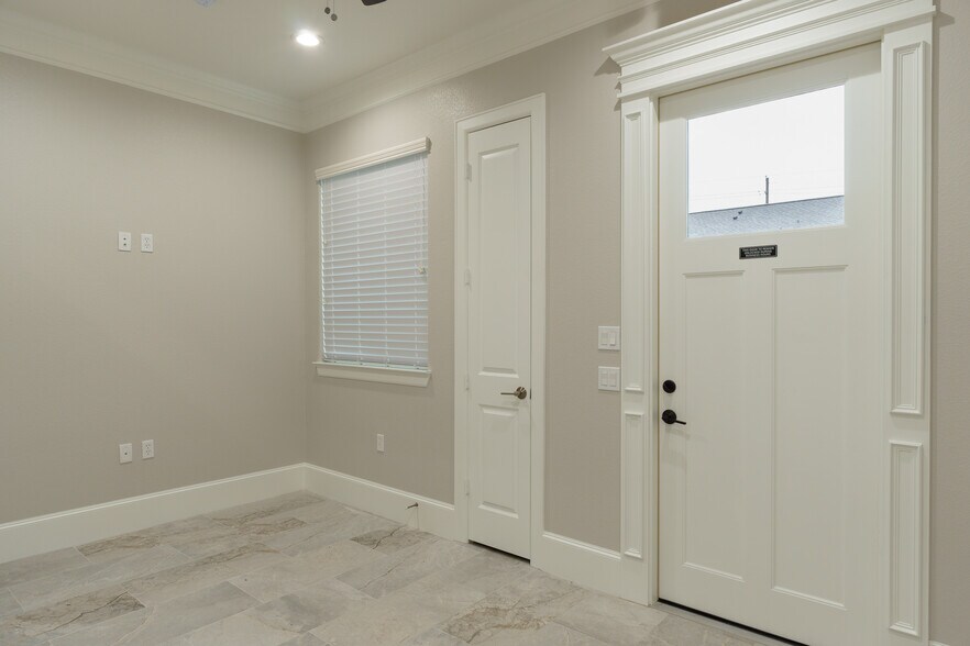 More Photos Of 12414 Spring Cypress Rd, Tomball Medical For Sale