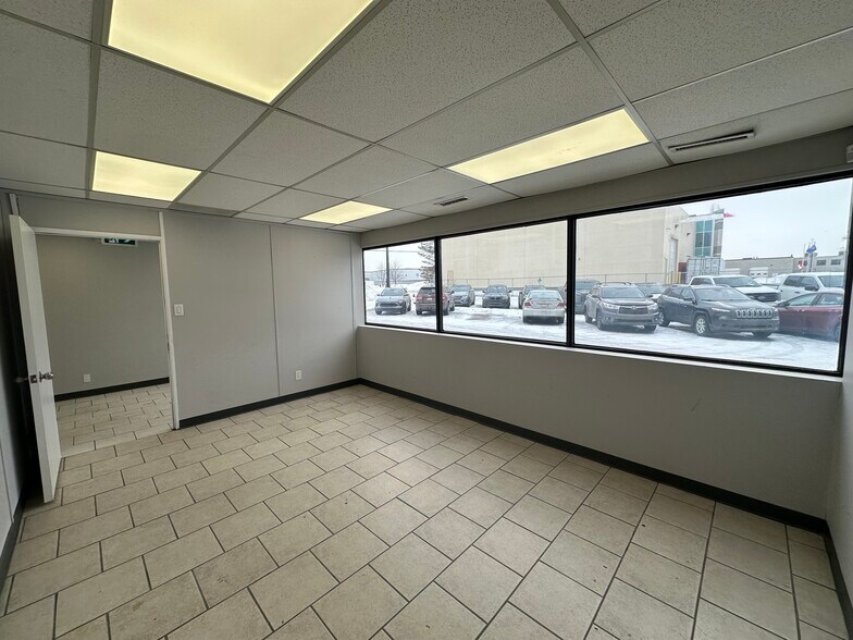 More Photos Of 4238-4258 93 St NW, Edmonton Light Manufacturing For Lease