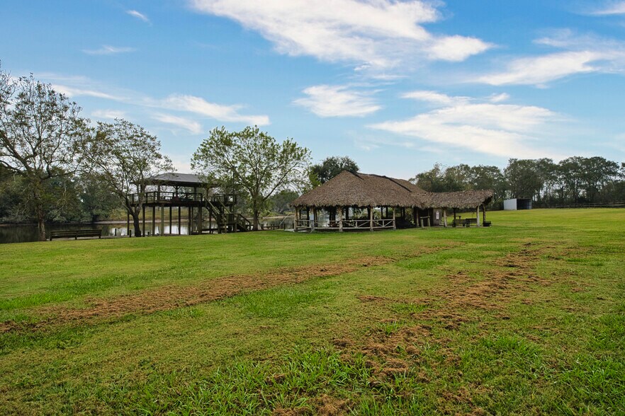 More Photos Of 3559 FM 521 Rd, Brazoria Specialty For Sale