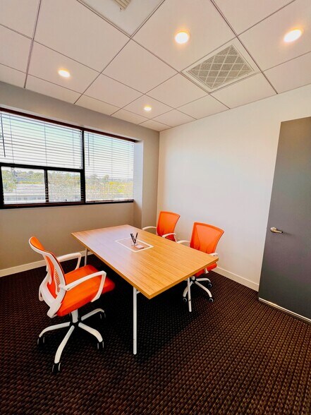 More Photos Of 11965 Venice Blvd, Los Angeles Loft Creative Space For Lease