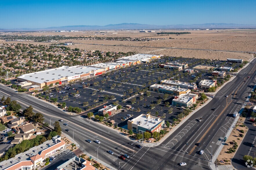 More Photos Of 38107-38215 47th St E, Palmdale Storefront For Lease