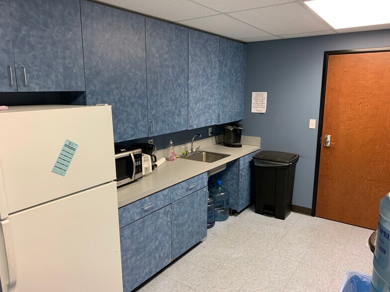 More Photos Of 5426 Guadalupe St, Austin Office For Sale