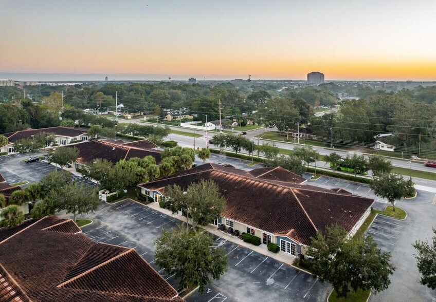 More Photos Of 7900 Forest City Rd, Orlando Unknown For Lease