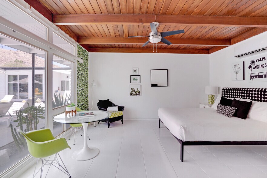 More Photos Of 350 S Belardo Rd, Palm Springs Hotel For Sale