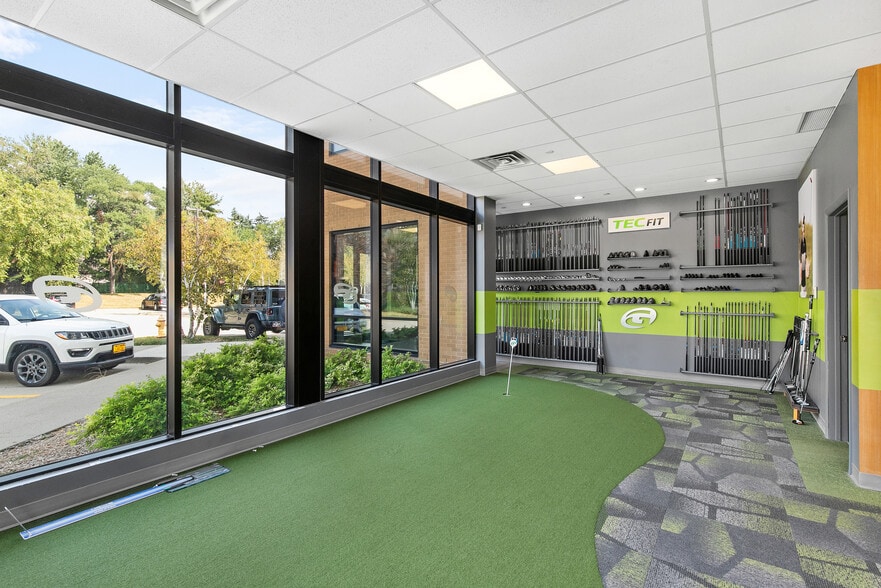 More Photos Of 12951 University Ave, Clive Medical For Lease