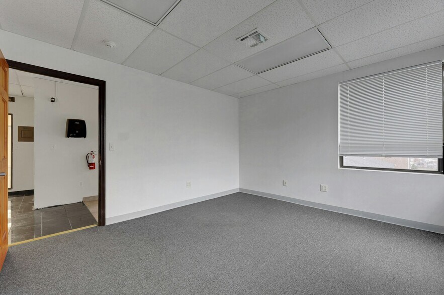 More Photos Of 117 Central Ave, Hackensack Office Residential For Lease