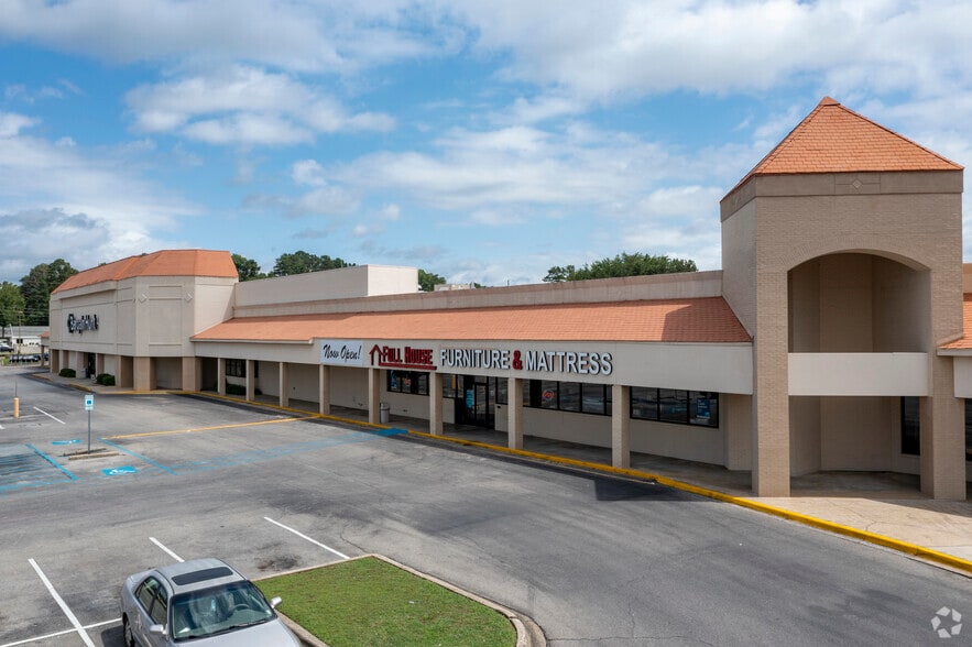Primary Photo Of 3301 Lorna Rd, Birmingham Storefront For Lease