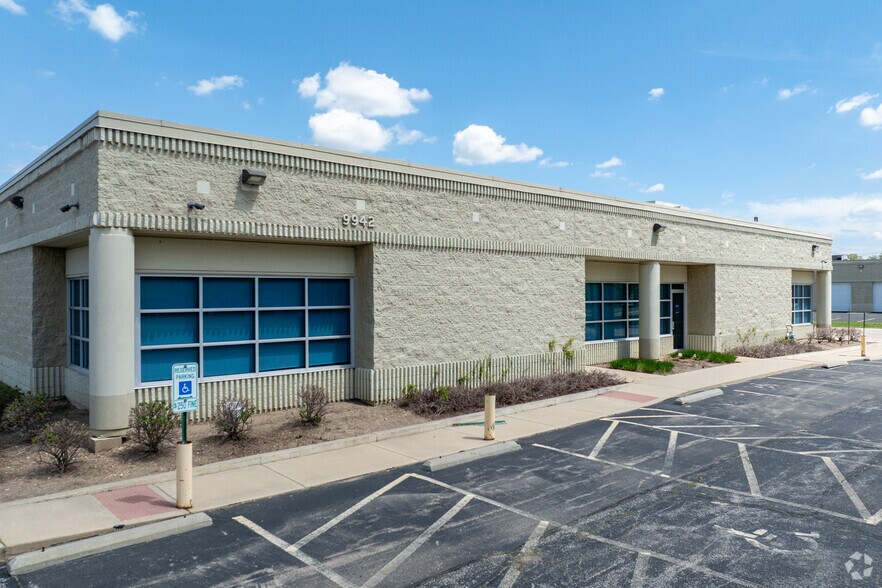 More Photos Of 9942 N Alpine Rd, Machesney Park Light Distribution For Lease