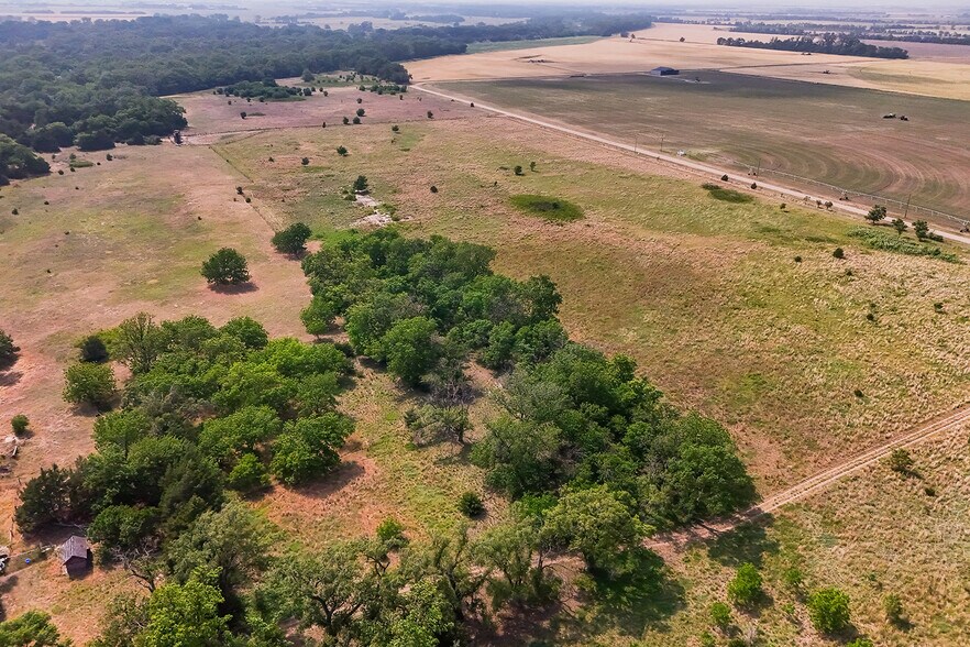 More Photos Of 9111 Long View Road, Burrton Land For Sale