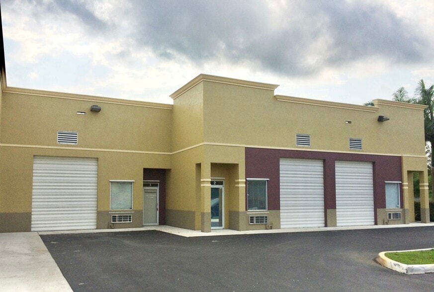 More Photos Of 15075 SW 137th St, Miami Warehouse For Lease