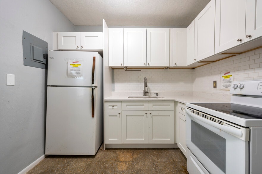 More Photos Of 806 NE 16th Pl, Fort Lauderdale Apartments For Sale