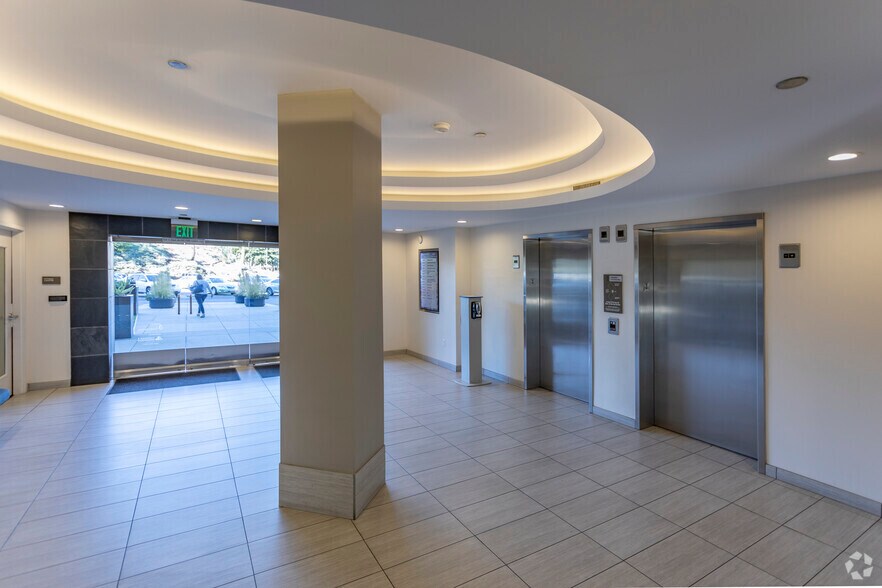 More Photos Of 9665 Chesapeake Dr, San Diego Office For Lease