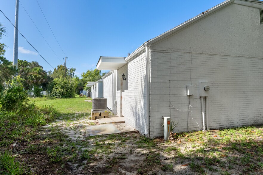 More Photos Of 9030 W Fort Island Trl, Crystal River Medical For Sale