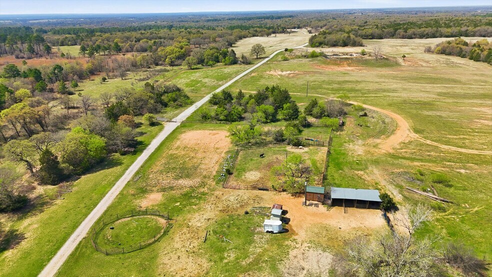 More Photos Of 2548 County Road 2690, Alvord Land For Sale