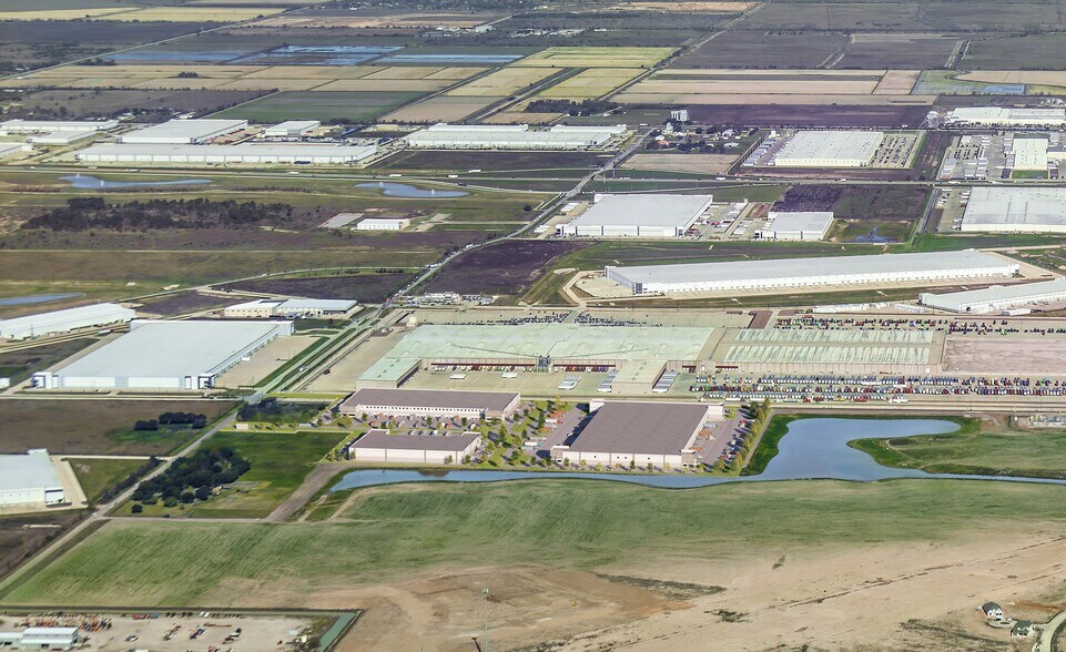 More Photos Of 00 Woods Rd, Brookshire Unknown For Lease