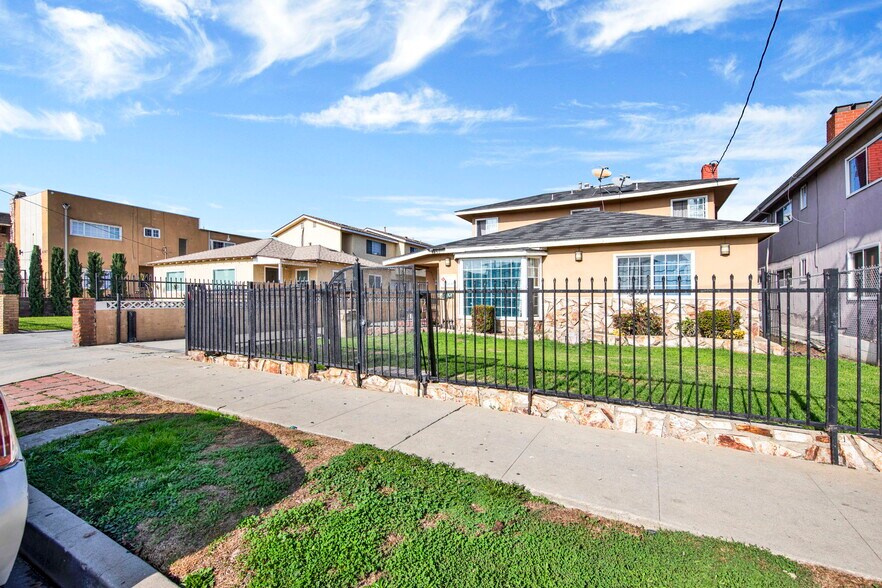 More Photos Of 4351 W 142nd St, Hawthorne Apartments For Sale