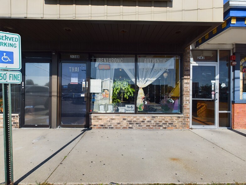 More Photos Of 2138 S Mannheim Rd, Westchester Restaurant For Sale