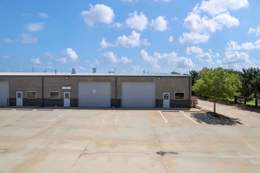 More Photos Of 7312 NW 164th St, Edmond Unknown For Lease