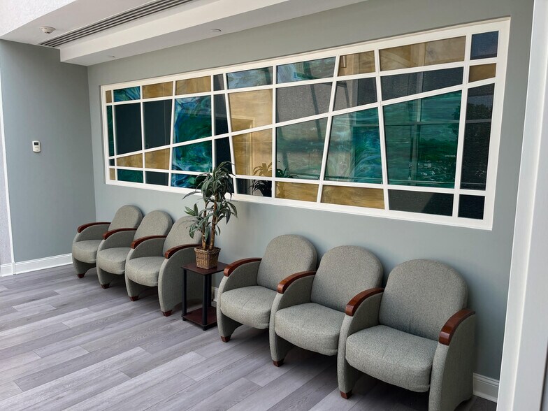 More Photos Of 655 Shrewsbury Ave, Shrewsbury Medical For Lease
