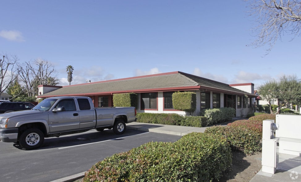 More Photos Of 1000 Pajaro St, Salinas Medical For Lease