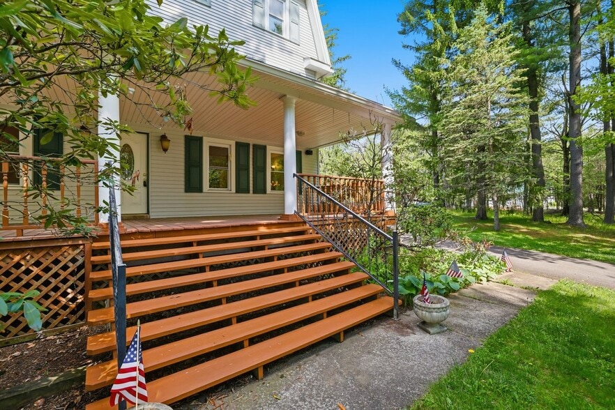 More Photos Of 1015 PA-390, Greentown Specialty For Sale