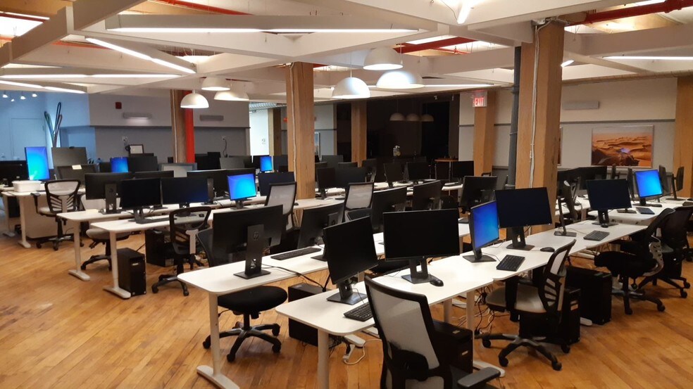 More Photos Of 128 Sterling Rd, Toronto Office For Lease
