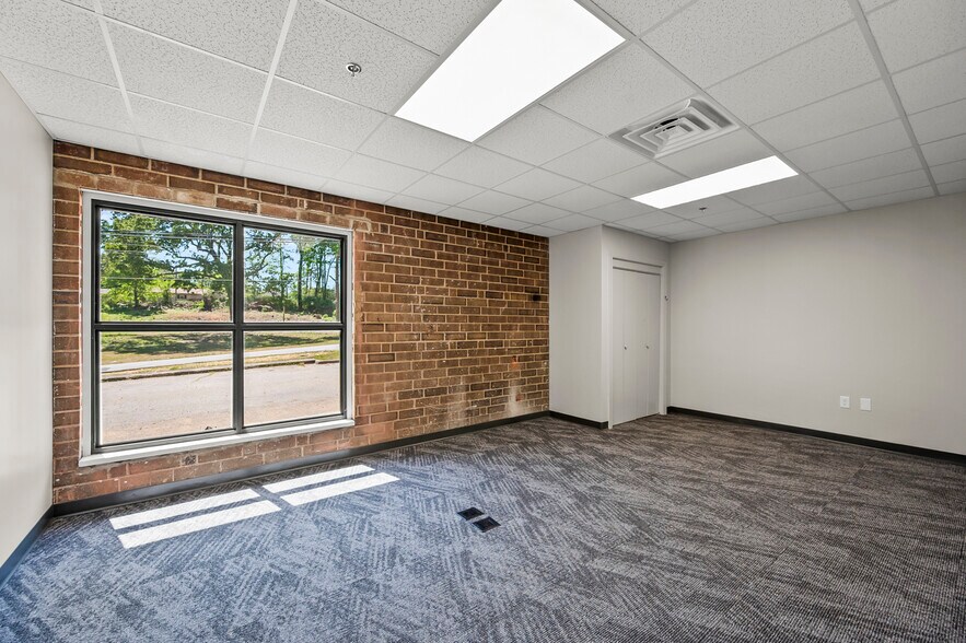 More Photos Of 1210 Hickory Chapel Rd, High Point Light Distribution For Lease